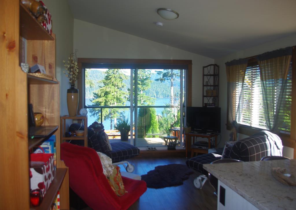 Wild Coast Chalets Port Renfrew Zimmer foto